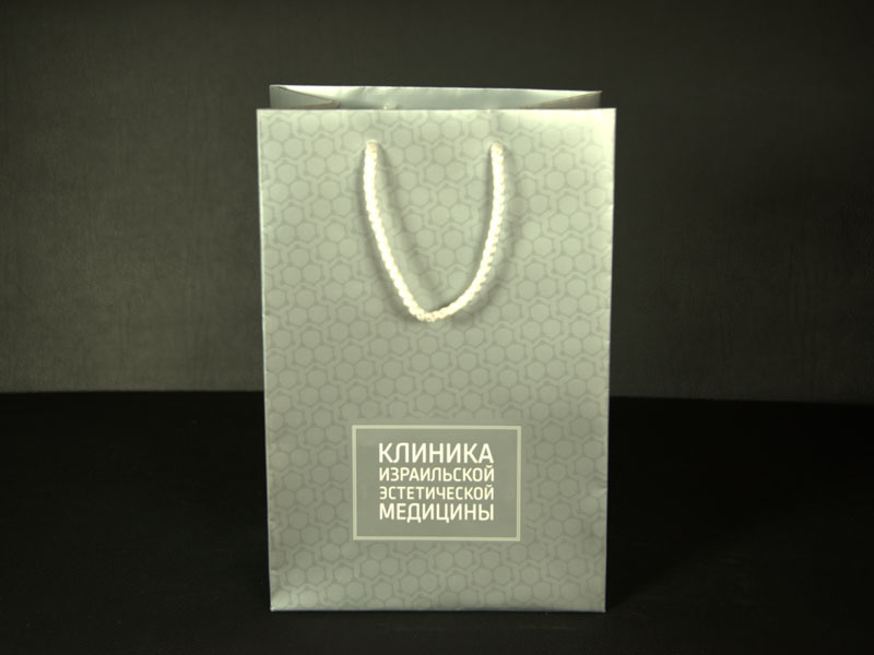 Пакет из металлизированной бумаги для израильской клиники - вид спереди